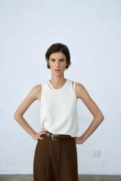 CorderaViscose Cut Out Top - Marshmallow