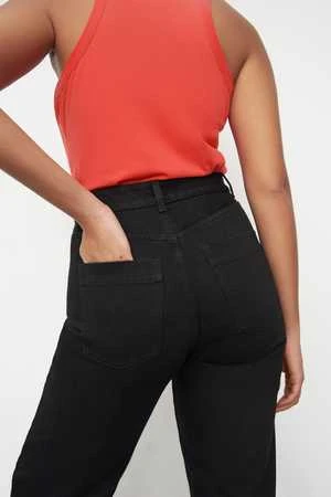 KowtowClassic Jeans - Image 8