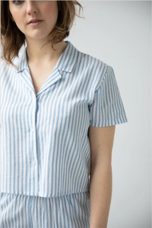 SALUACropped Button Down-High Waisted Striped Capri - Image 4