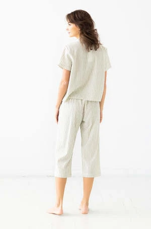 SALUACropped Button Down-High Waisted Striped Capri - Image 9